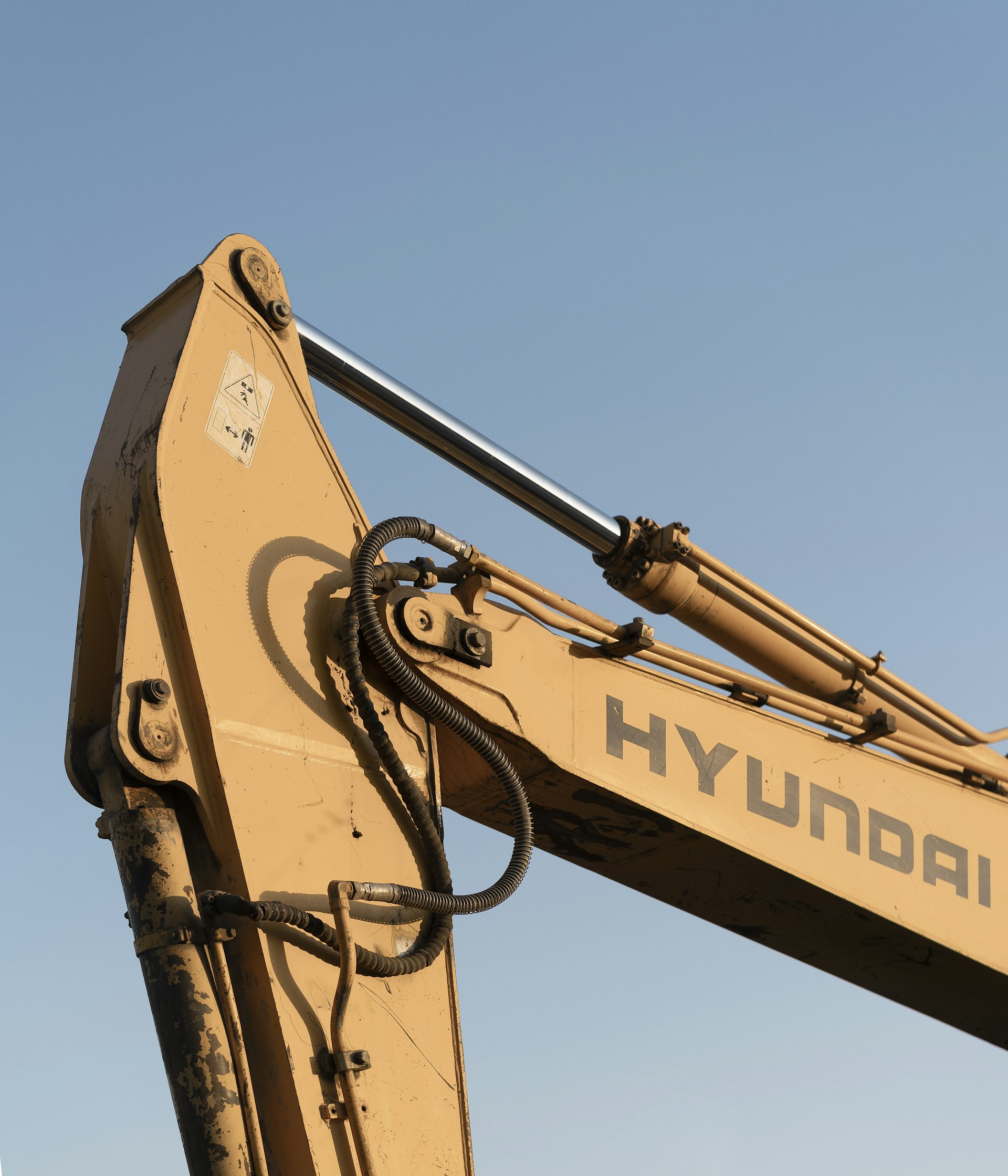 Achieving Career Success in the Hybrid Work Era: Strategies, Insights, and Real-World Guidance